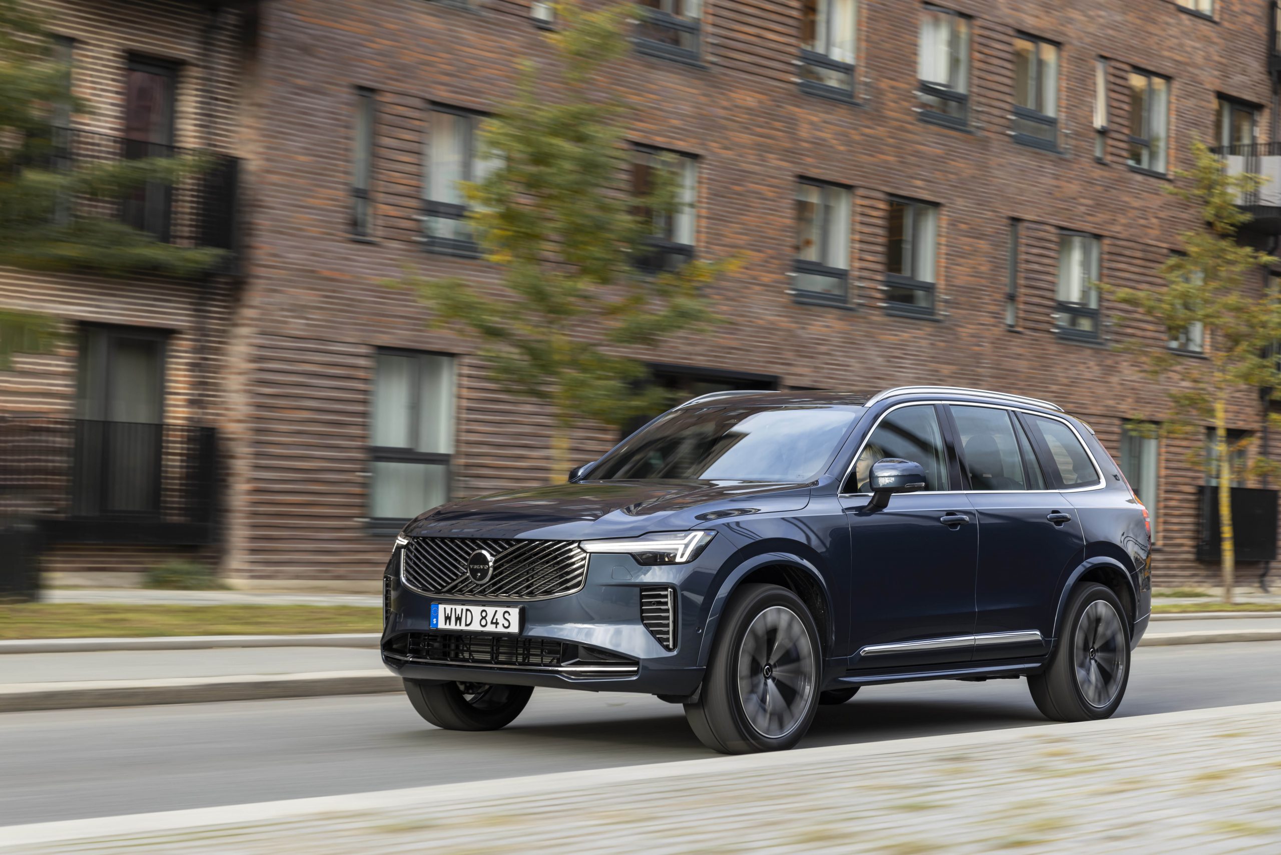 Volvo XC90 Recharge Facelift 2024 in der Sixt XFAR-Klasse – schwedischer Premium-SUV mit Allradantrieb