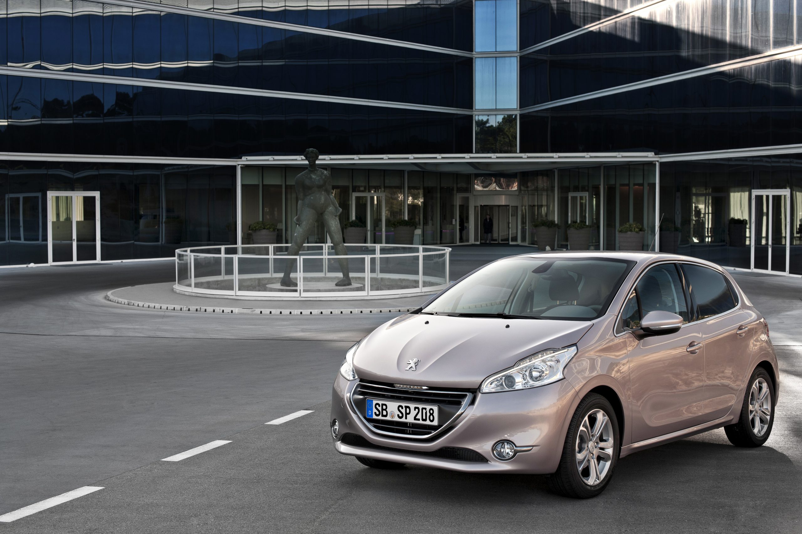 Peugeot 208 II in Sixt ECMR – kompakter Kleinwagen mit modernem Design