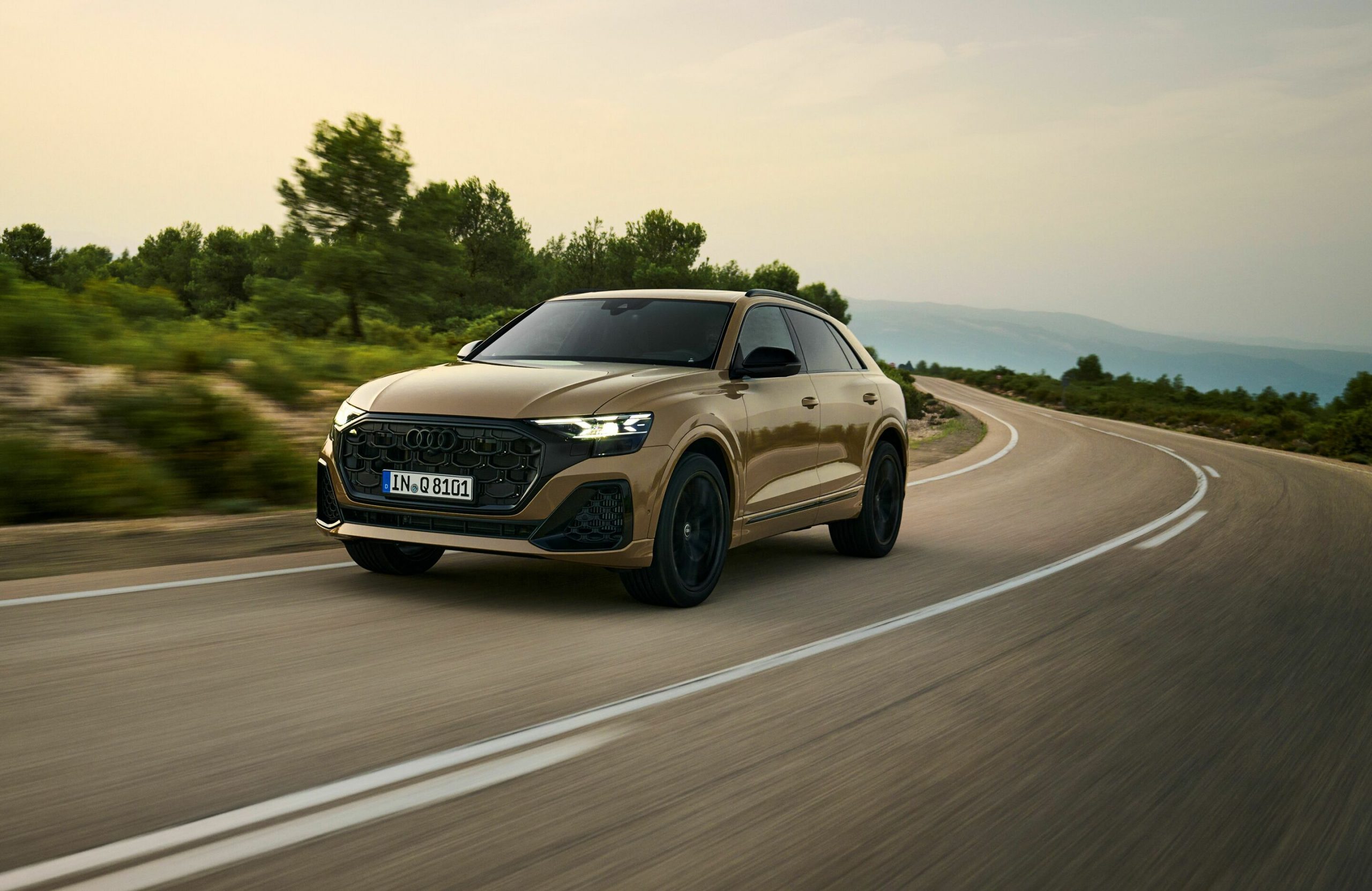 Audi Q8 Facelift 2024 in der Sixt XFAR-Klasse – sportliches SUV-Coupé mit quattro Allradantrieb