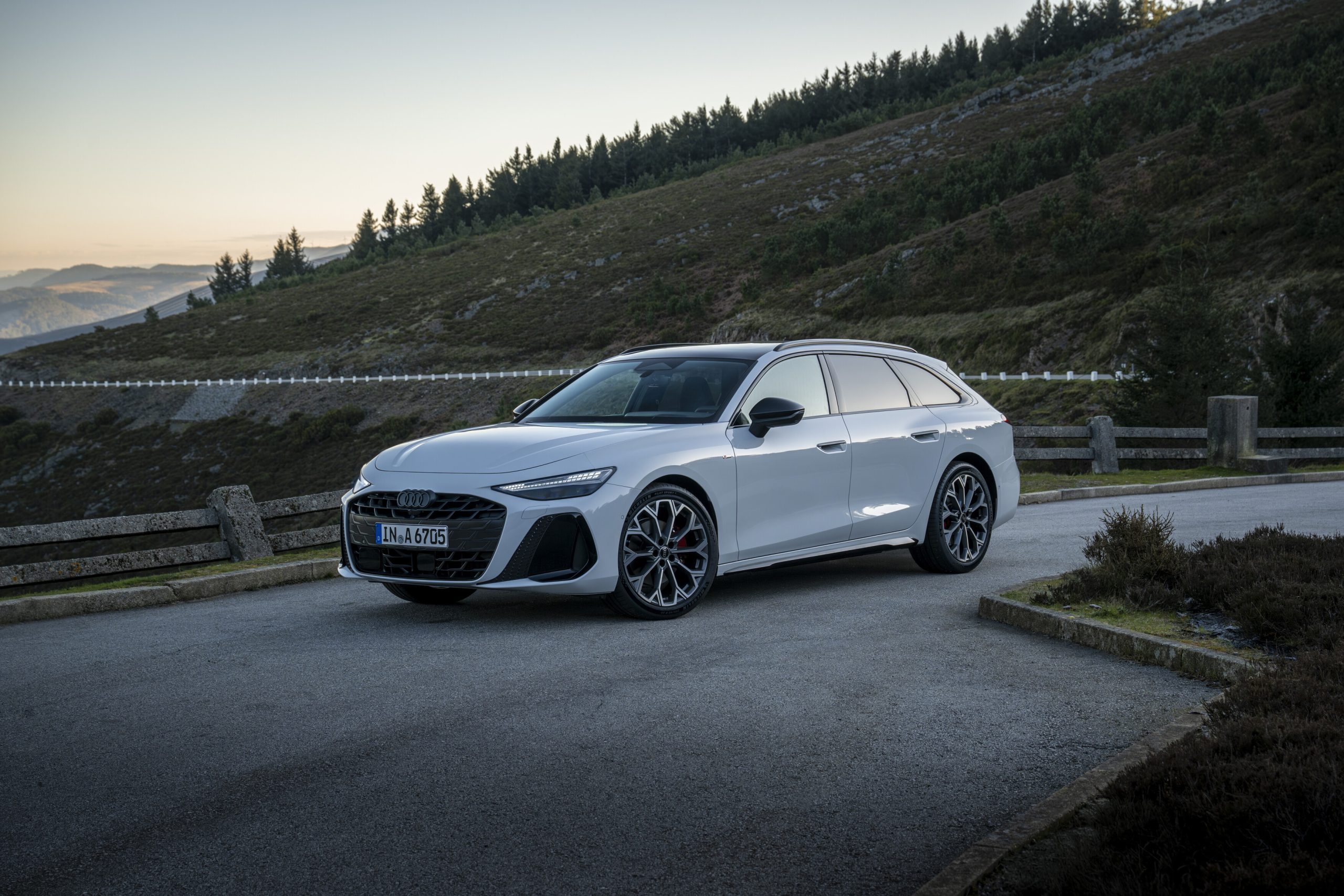 Audi A6 Avant C9 in der Sixt UWAR-Klasse – eleganter Oberklasse-Kombi mit DSG