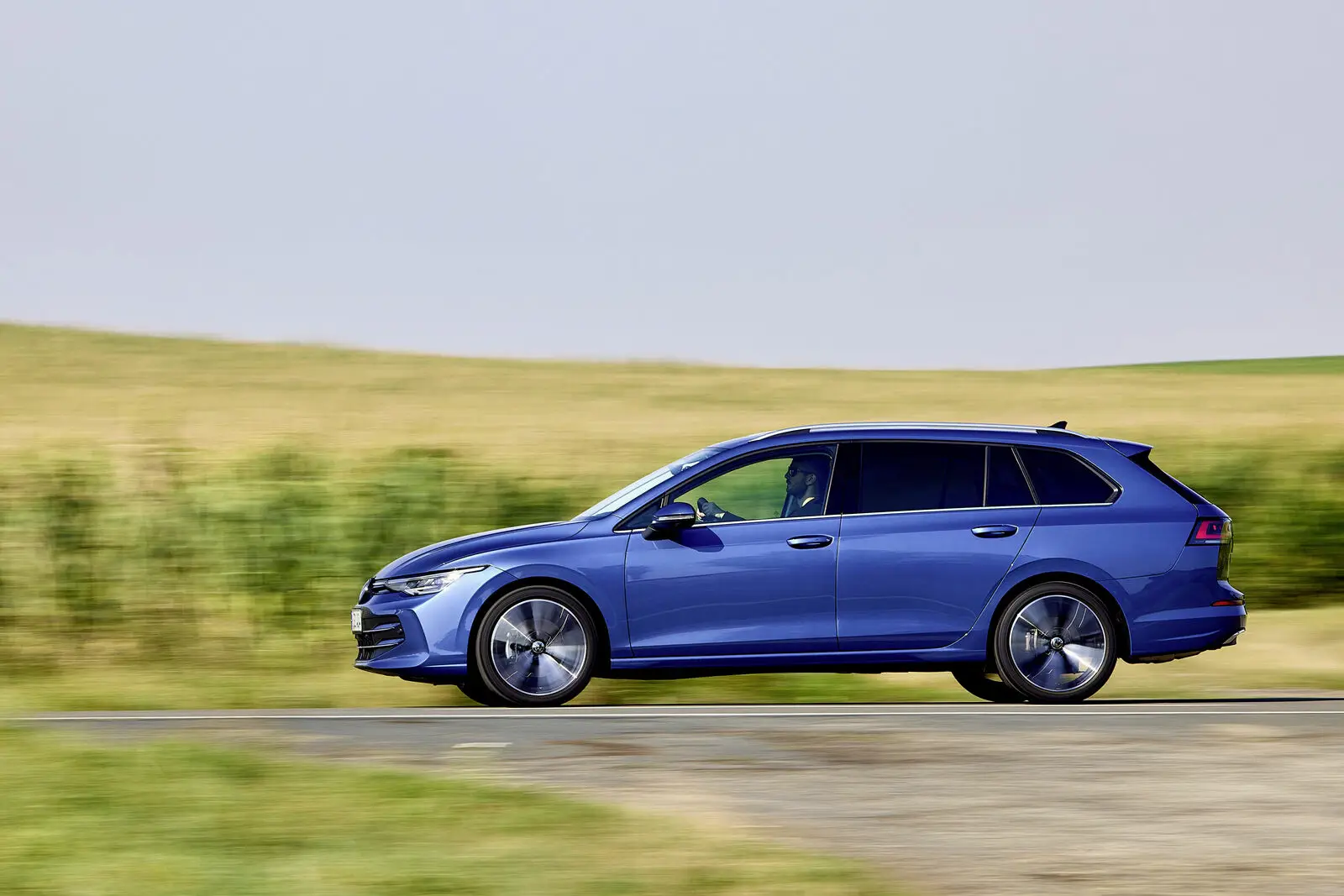 VW Golf Variant in Sixt CWMR – kompakter Kombi der aktuellen Generation