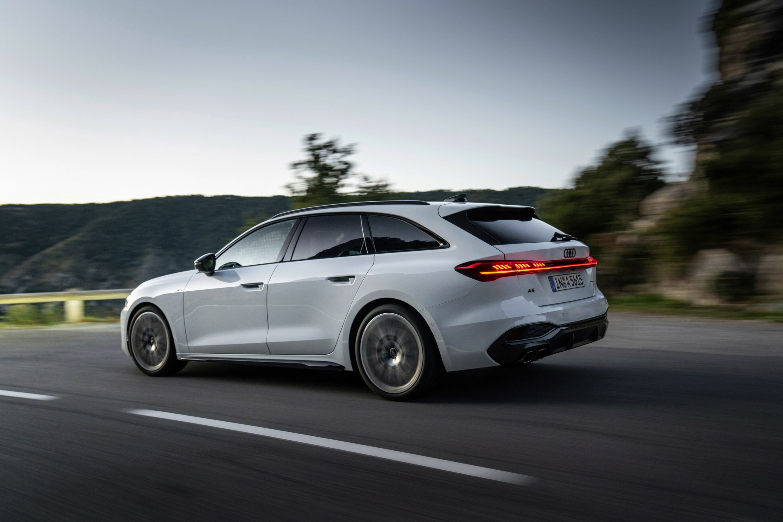 Audi A5 Avant B10 – Fullsize-Elite-Kombi in der Sixt GWAR-Klasse