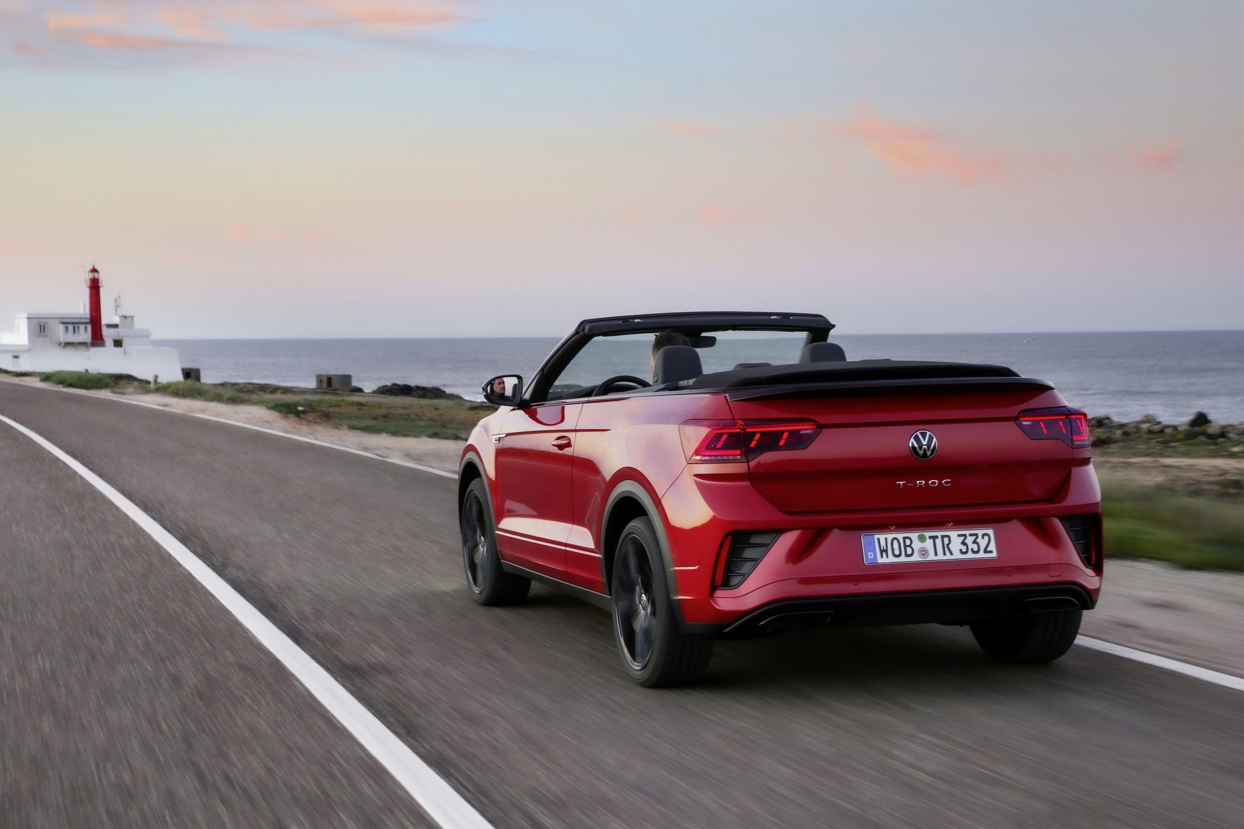 VW T-Roc Cabriolet Facelift – Fahrzeugbeispiel in der Sixt CTAR-Klasse